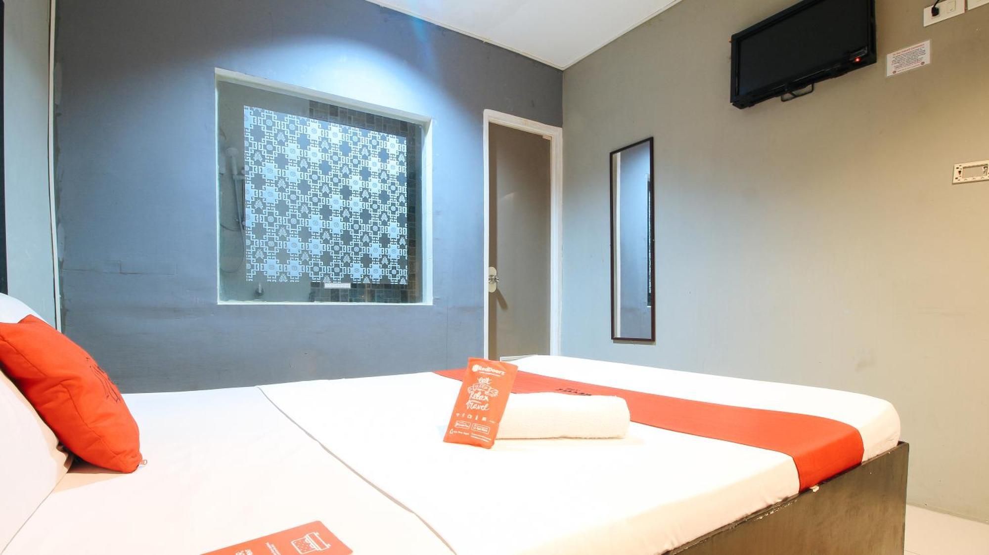 Reddoorz @ P Florentino Street Sampaloc Manila Exterior foto